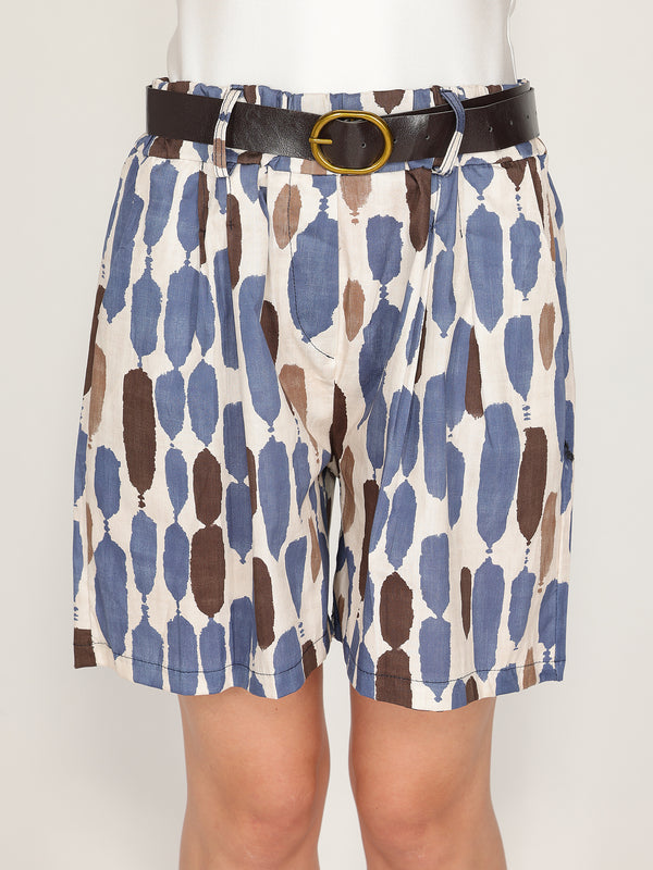 Shorts in fantasia a pois