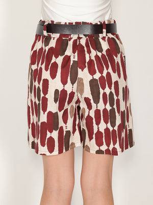 Shorts in fantasia a pois