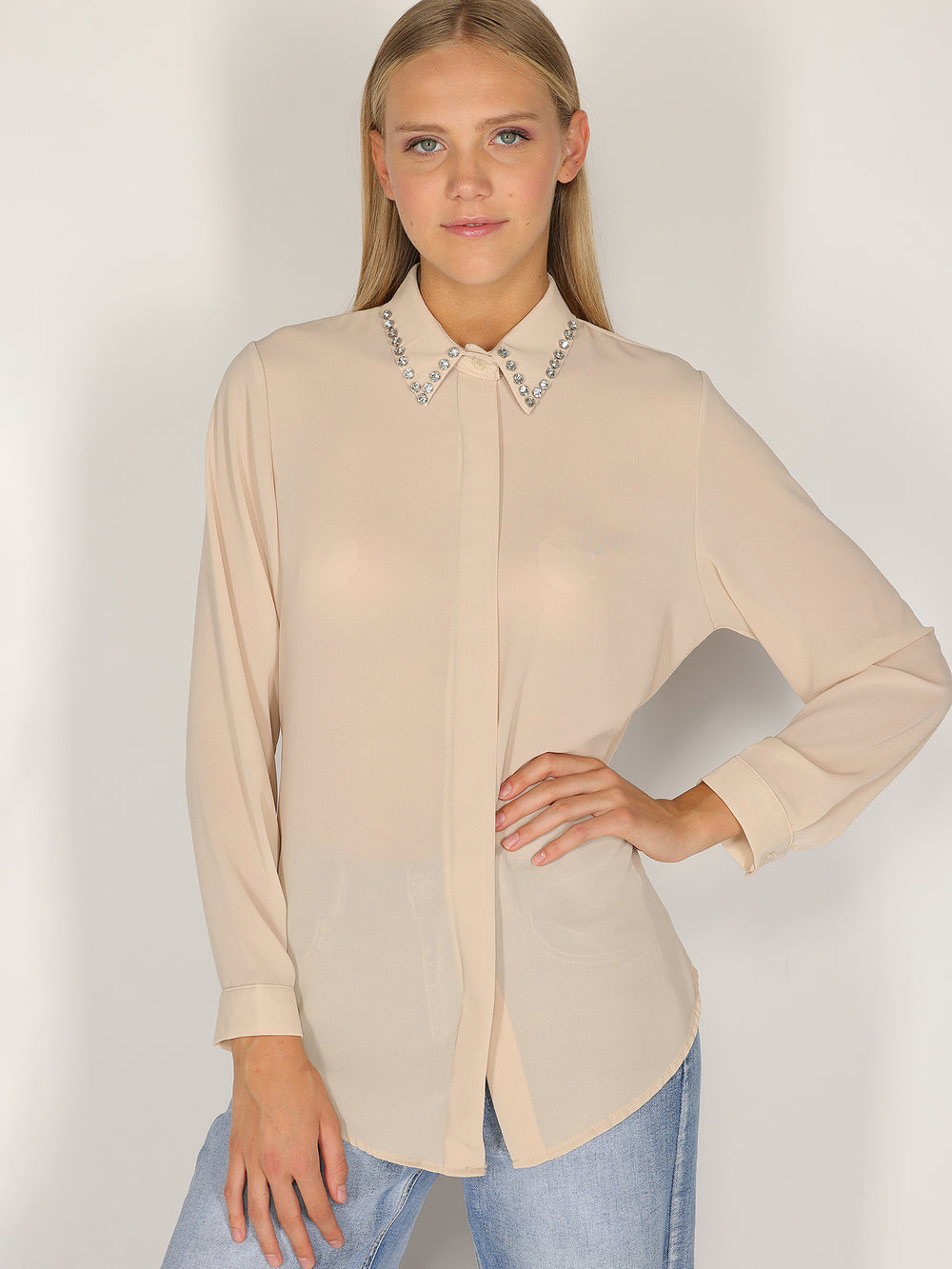 Camicia con colletto gioello