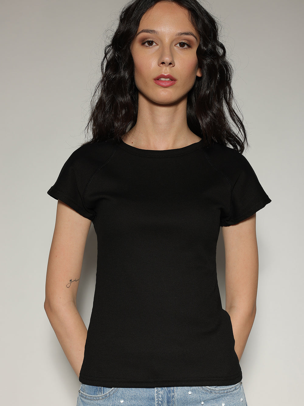 T-shirt a costina Nero