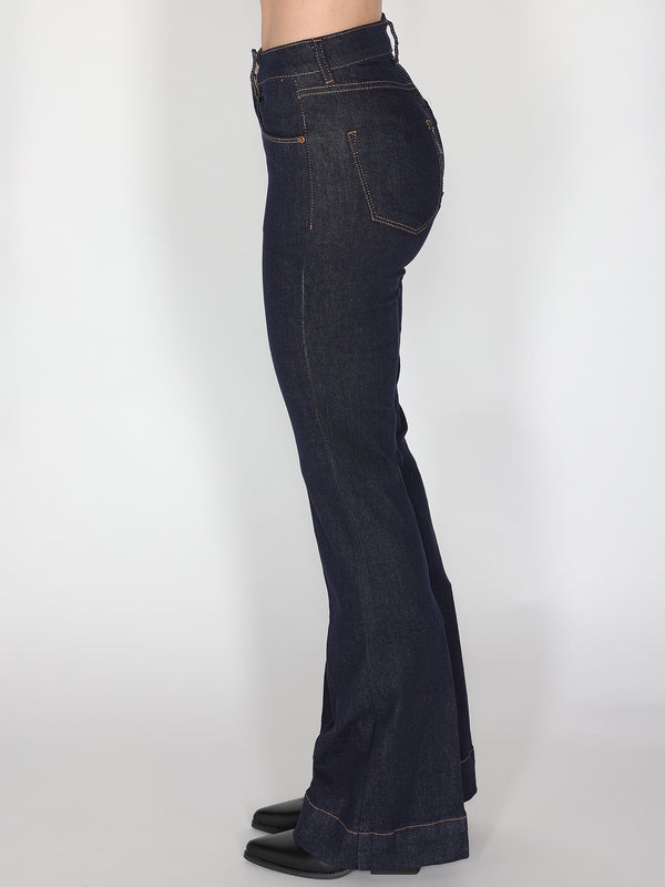 Jeans a zampa