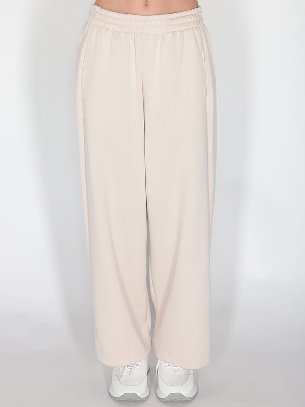 Completo maglia e pantalone