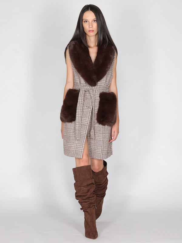 Cappotto Cacao smanicato con pelliccia