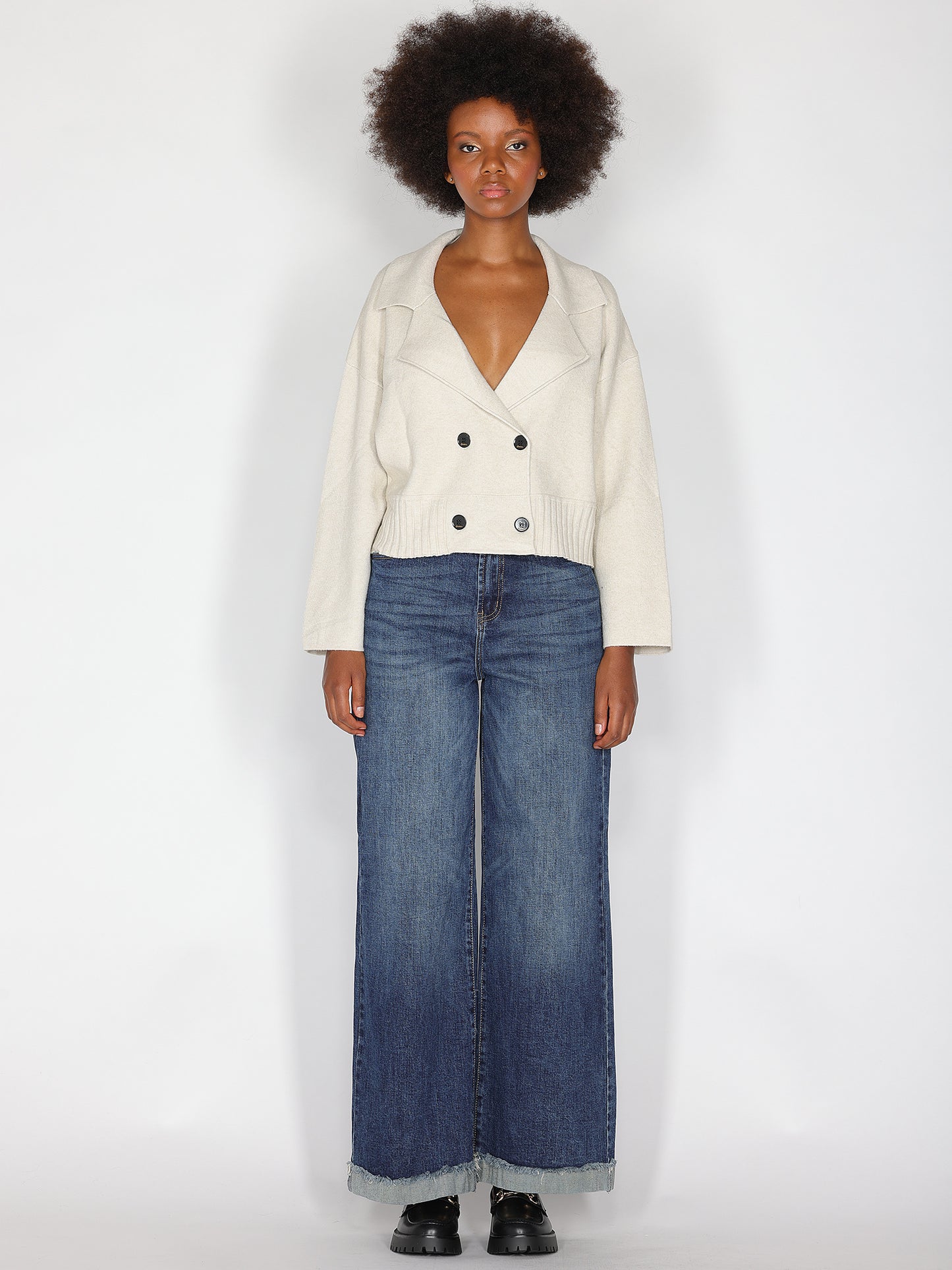 Zweireihige Strickjacke