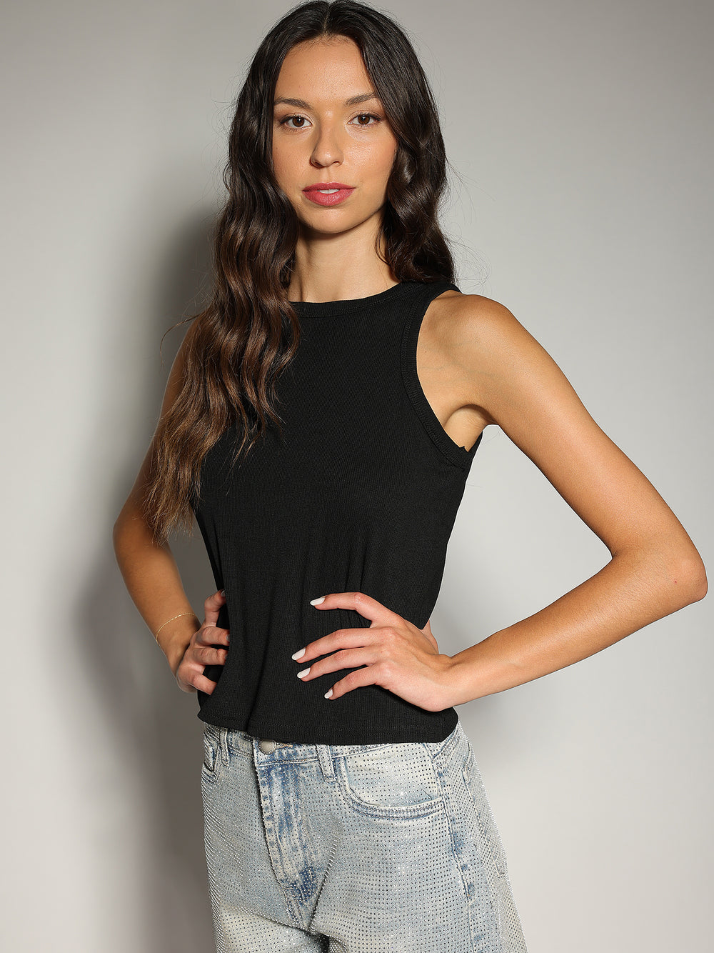 Top a costina Nero