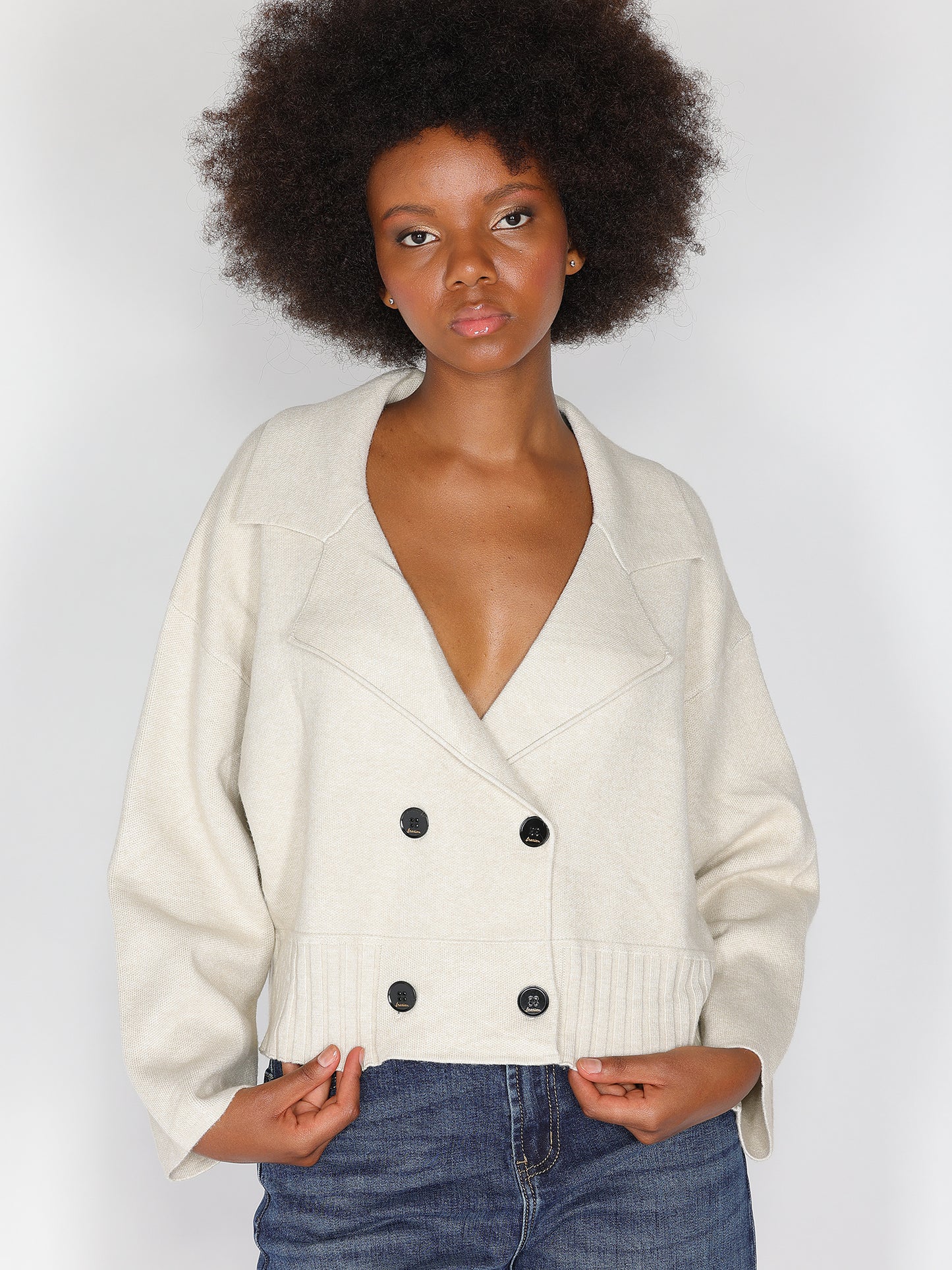 Zweireihige Strickjacke