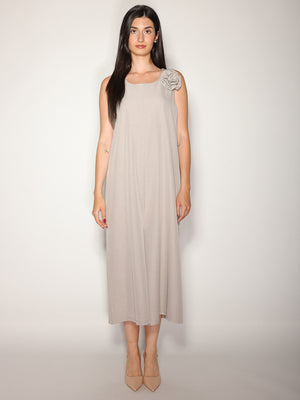 Tuta Beige con dettaglio a forma di rosa