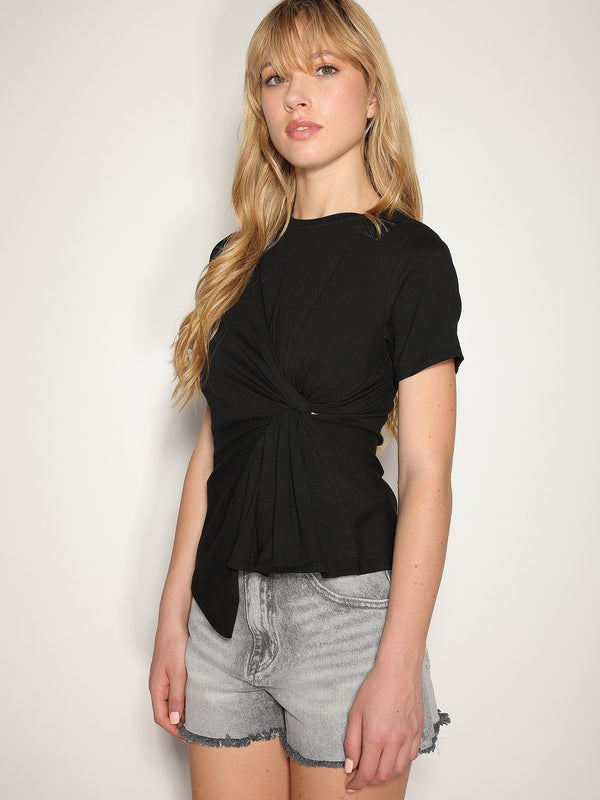 T-shirt nodo