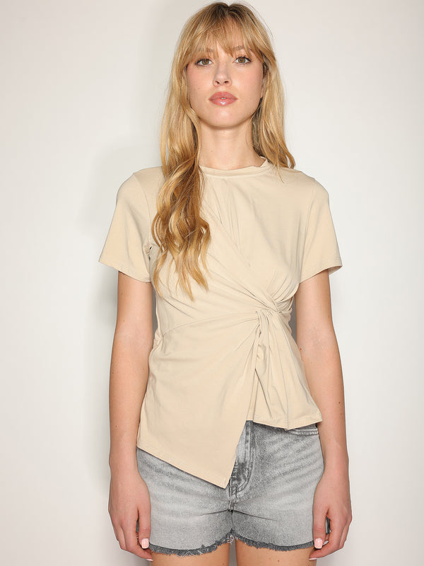 T-shirt nodo