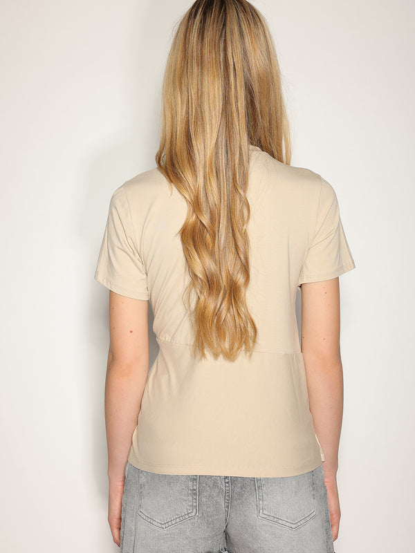 T-shirt nodo