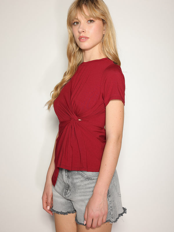T-shirt nodo