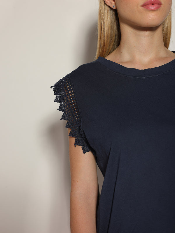 T-shirt manica sangallo