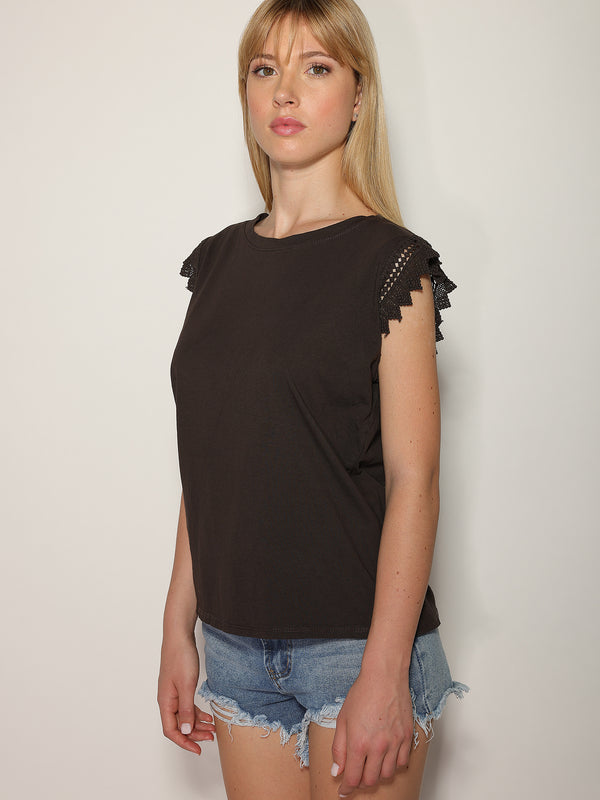 T-shirt manica sangallo