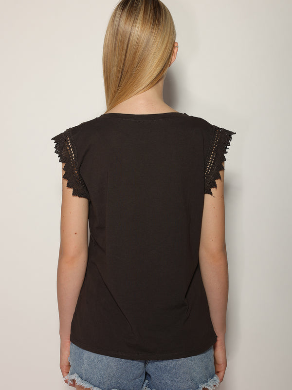 T-shirt manica sangallo