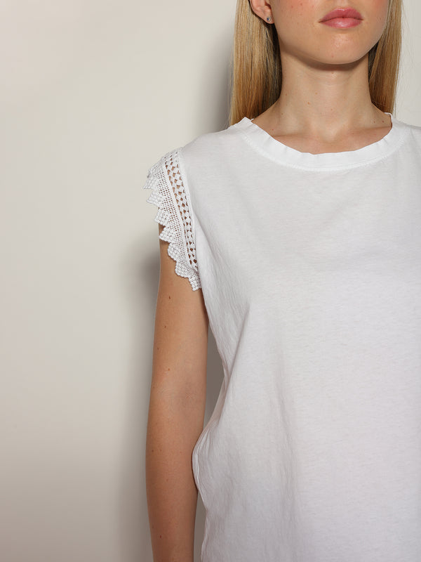 T-shirt manica sangallo