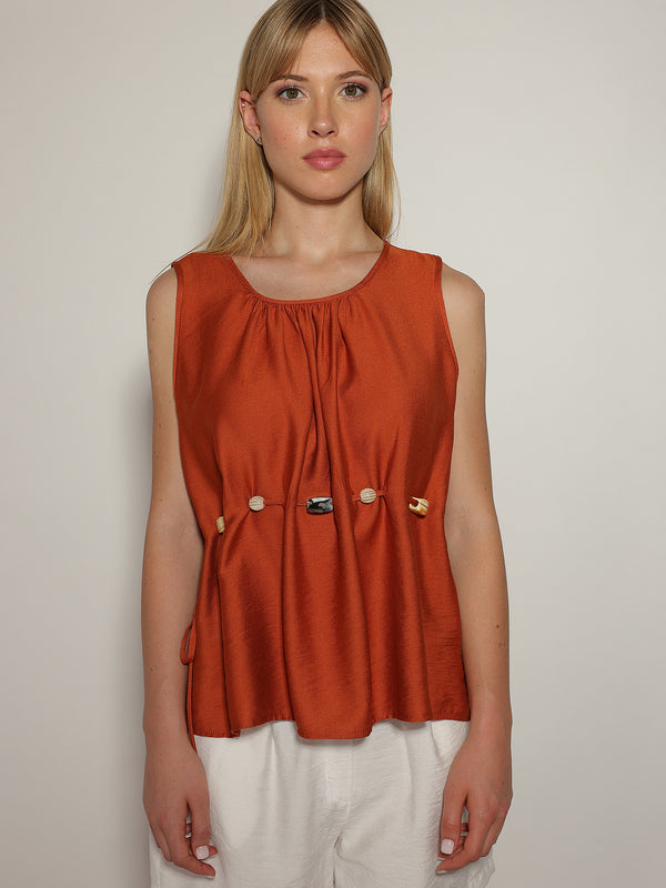 Top con cintura
