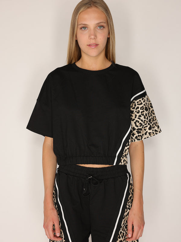 T-shirt e shorts in cotone leopardato