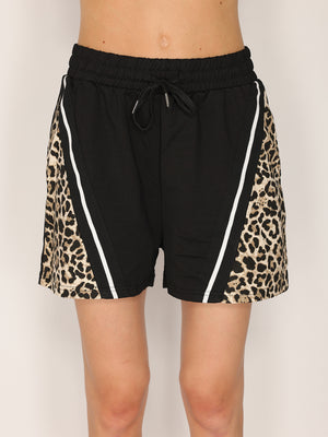 T-shirt e shorts in cotone leopardato