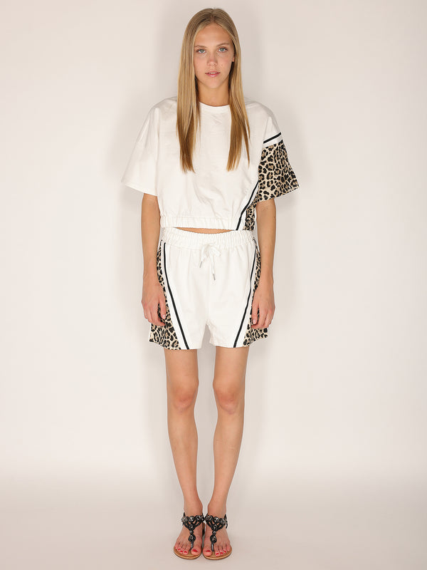 T-shirt e shorts in cotone leopardato