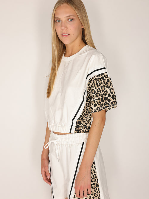 T-shirt e shorts in cotone leopardato