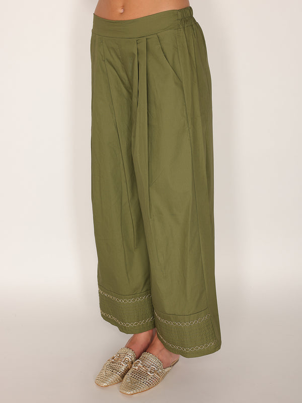 Pantalone in cotone con fondo ricamato