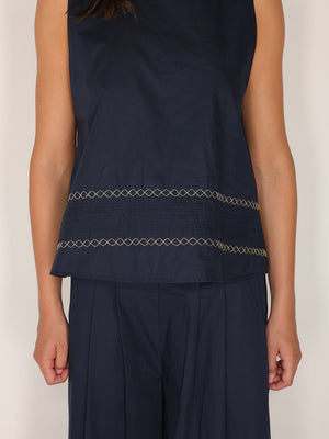 Top in cotone ricamato