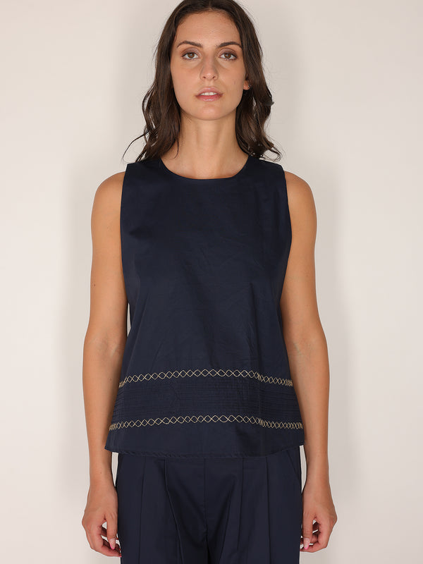Top in cotone ricamato