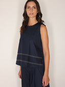 Top in cotone ricamato