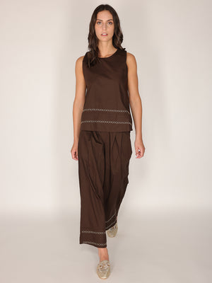 Top in cotone ricamato