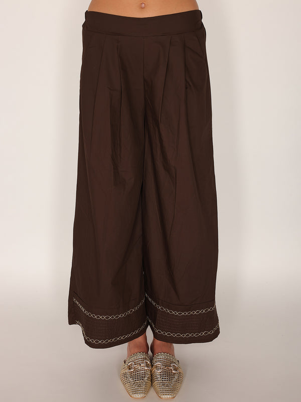 Pantalone in cotone con fondo ricamato