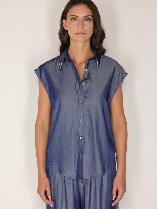 Completo camicia e pantaloni