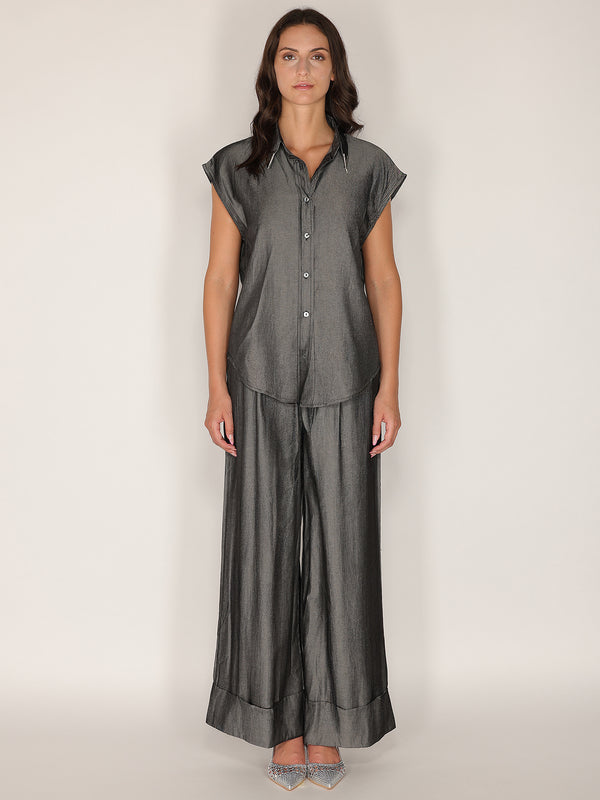 Completo camicia e pantaloni