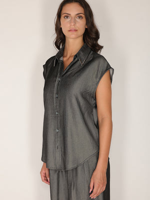 Completo camicia e pantaloni