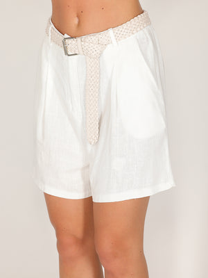 Short in lino con cintura