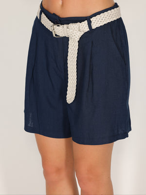 Short in lino con cintura