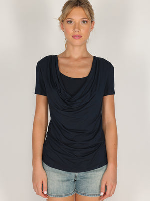 T-shirt con doppio scollo