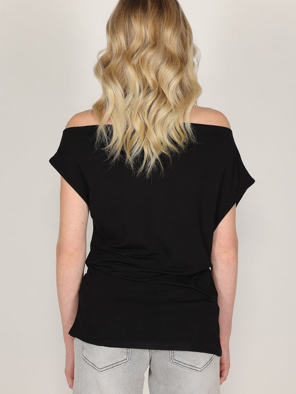 Maglia con bottone laterale