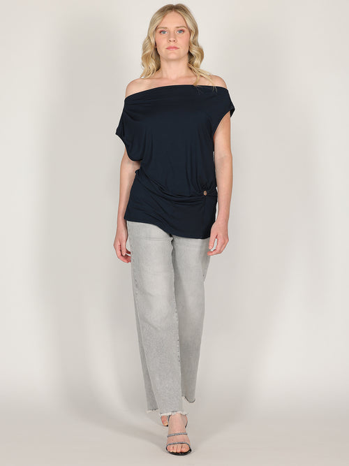 Maglia con bottone laterale