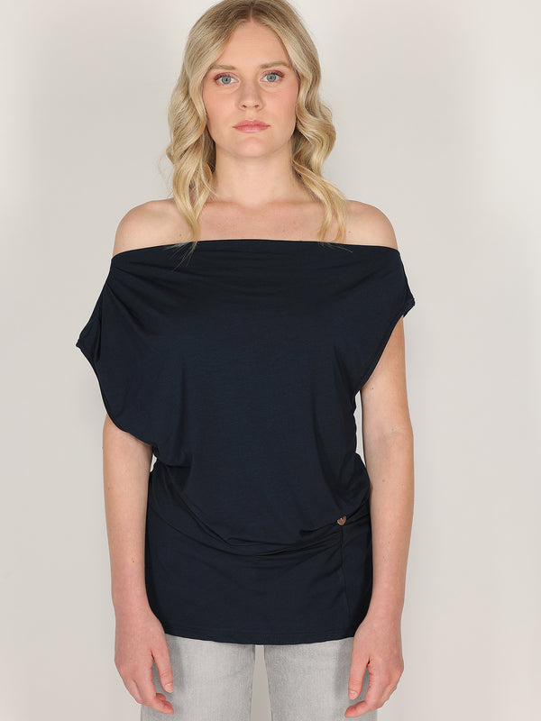 Maglia con bottone laterale