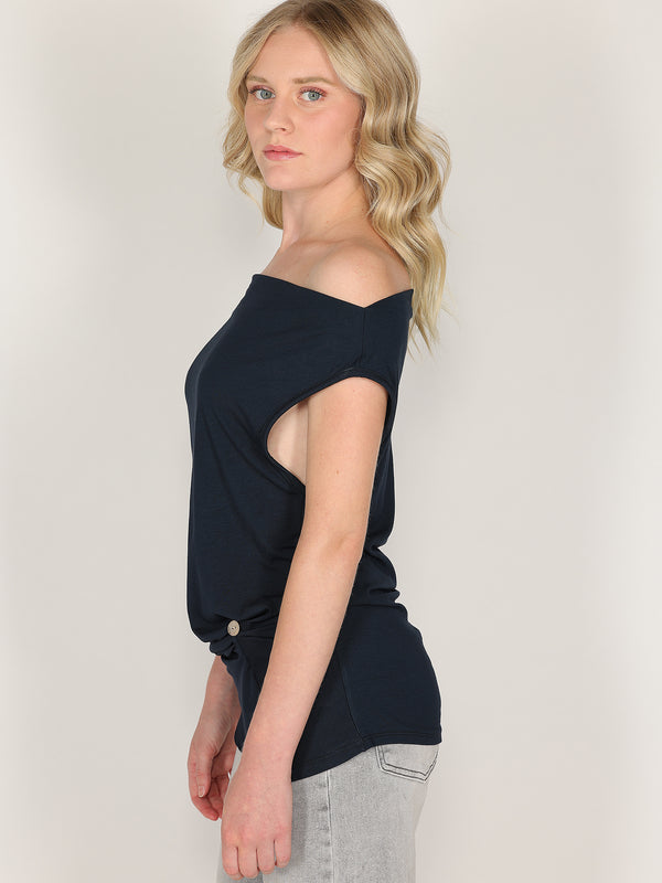 Maglia con bottone laterale