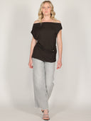 Maglia con bottone laterale