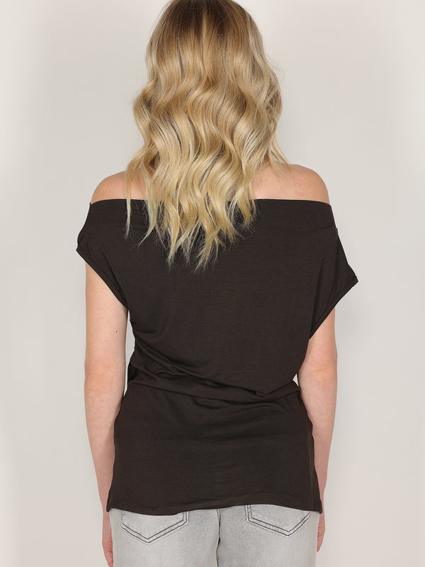 Maglia con bottone laterale
