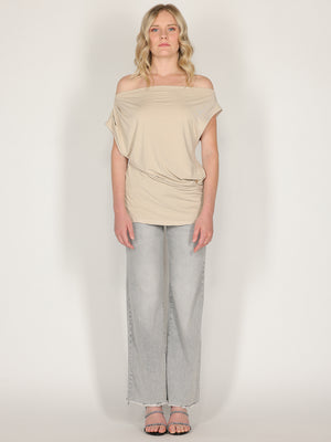 Maglia con bottone laterale