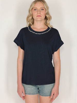 T-shirt con perle e cristalli