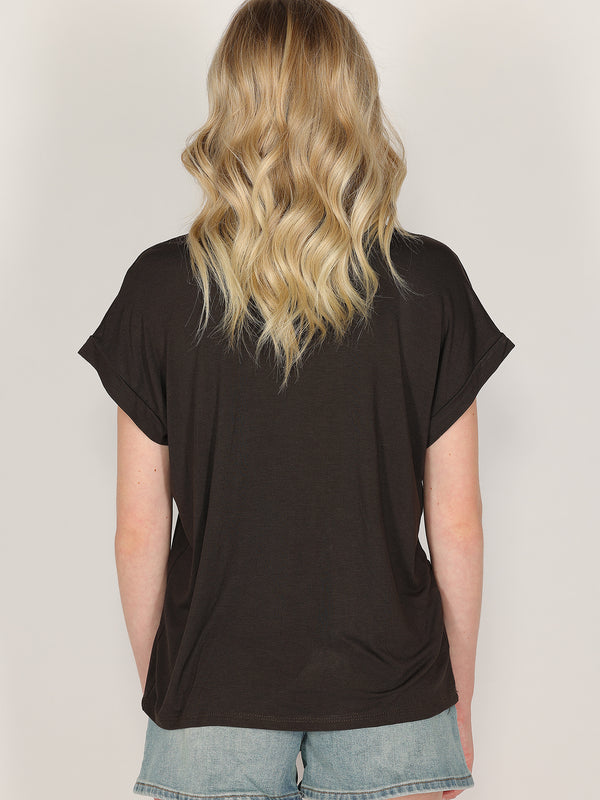 T-shirt con perle e cristalli