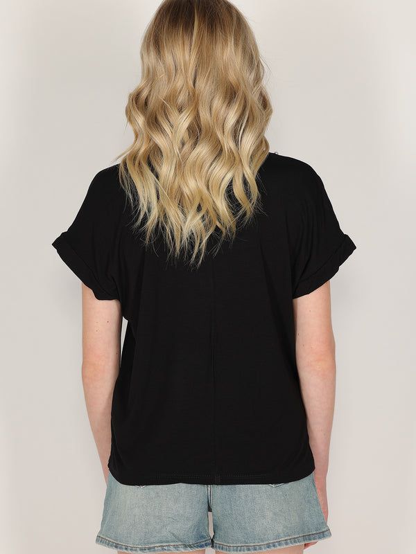 T-shirt con perle e cristalli