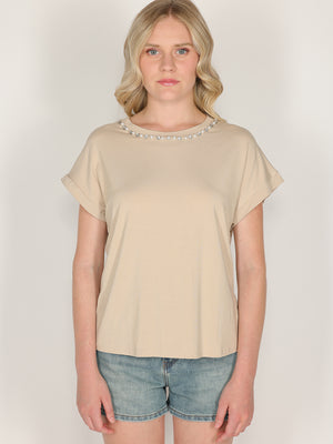 T-shirt con perle e cristalli