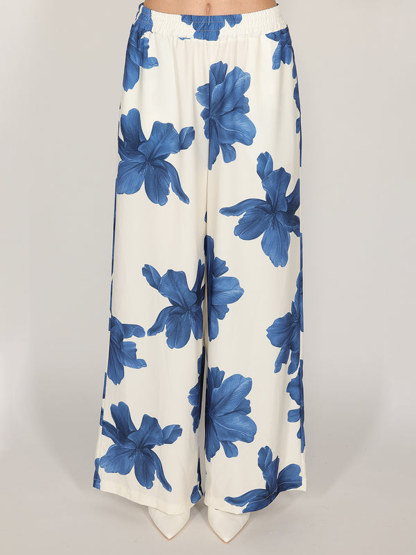 Pantalone in fantasia floreale