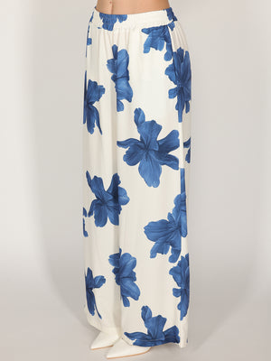 Pantalone in fantasia floreale