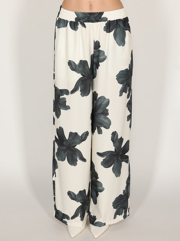 Pantalone in fantasia floreale